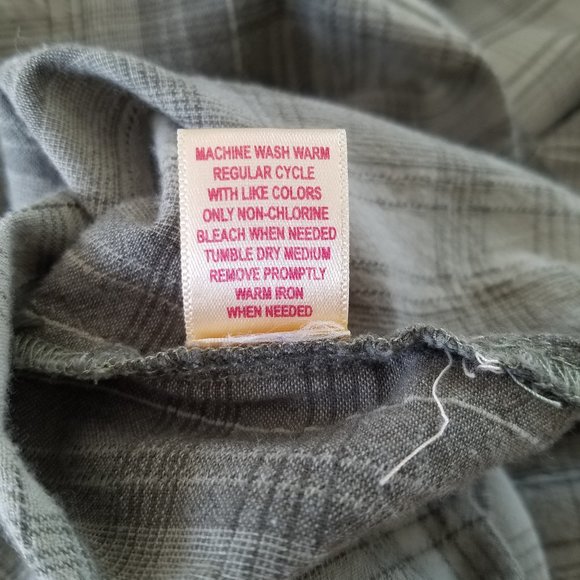 Vtg Button Down Vneck 3/4 adjustable sleeves plaid - Picture 8 of 8